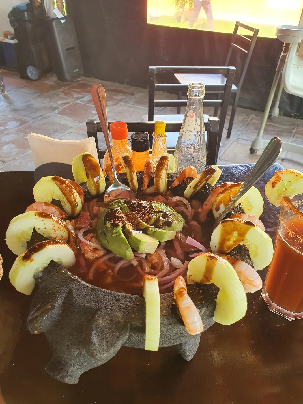 Mariscada en molcajete